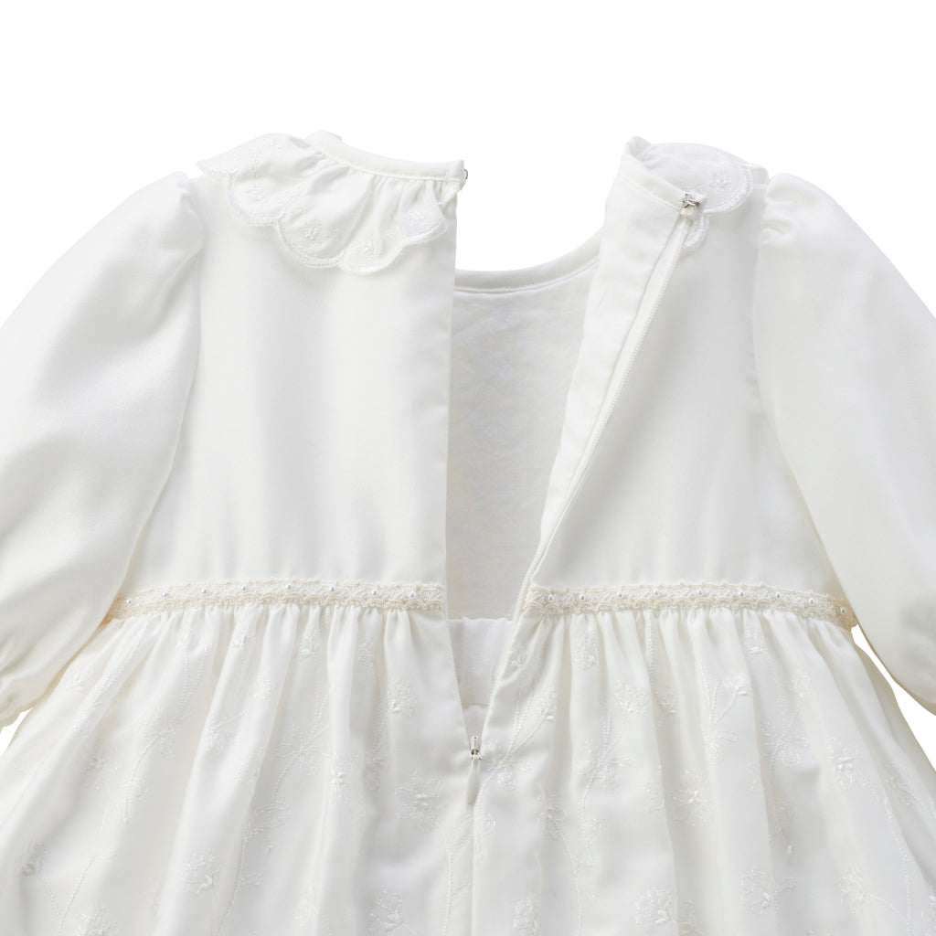 ROBE BLANCHE CHIC