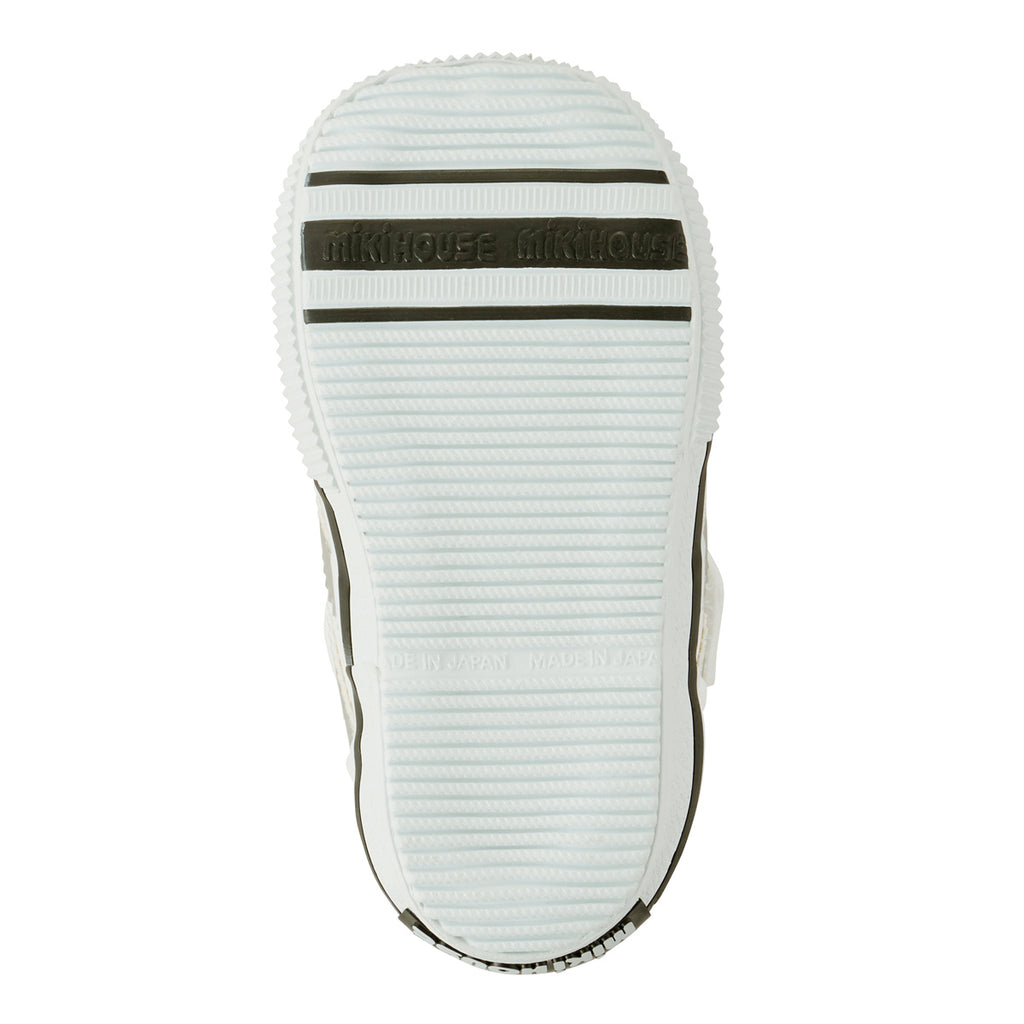 WHITE SPORTY SHOES