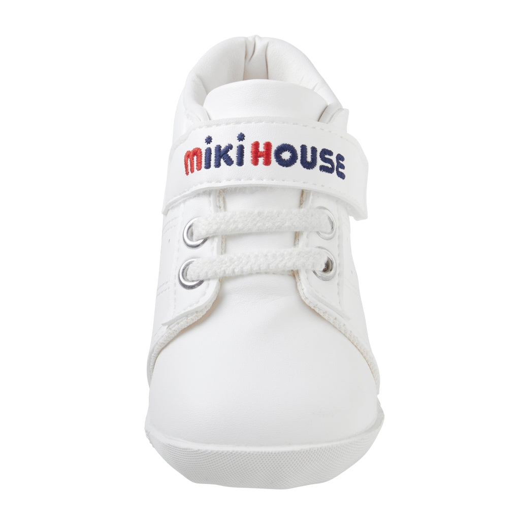 CHAUSSURES BLANCHES PREMIERS PAS