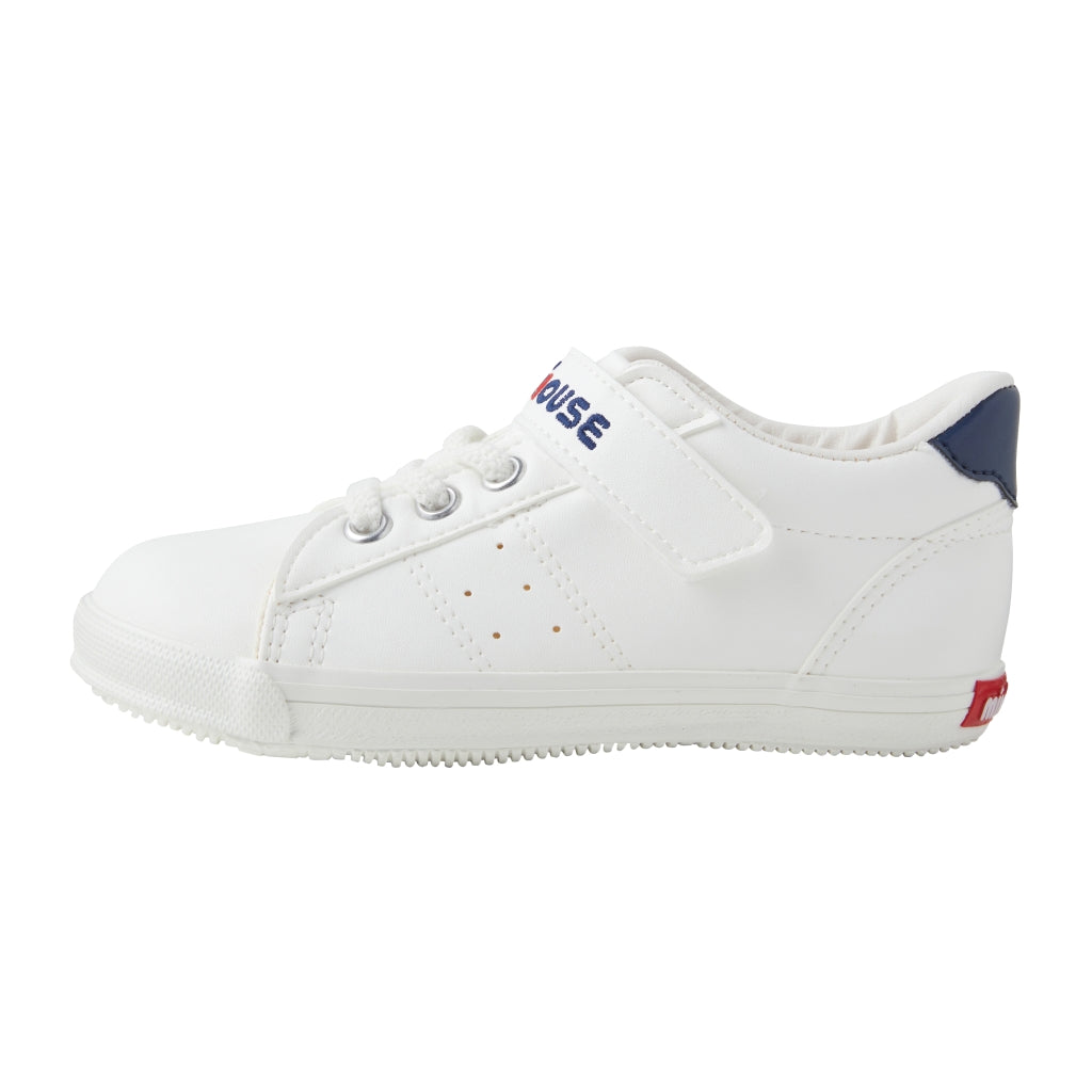 WHITE SHOES FOR ACTIVE WALKING